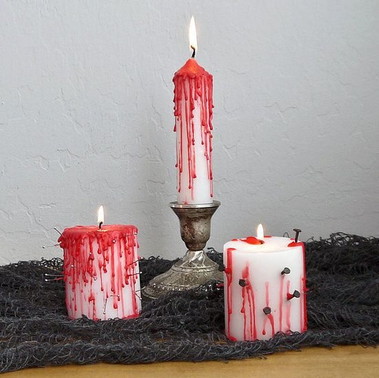 Tres velas sangrientas de decoración
